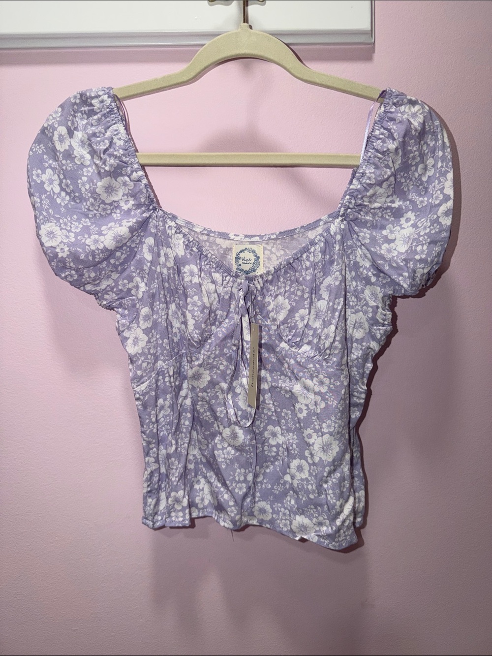 Francesca's Collections Lavender Floral Puff-Sleeve Tie Top